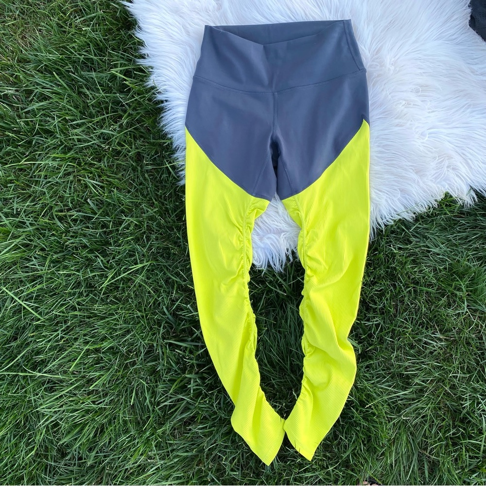Zyia neon gray scrunch 2 small